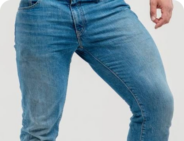 <p>Taille past,<br/>bovenbenen niet</p>